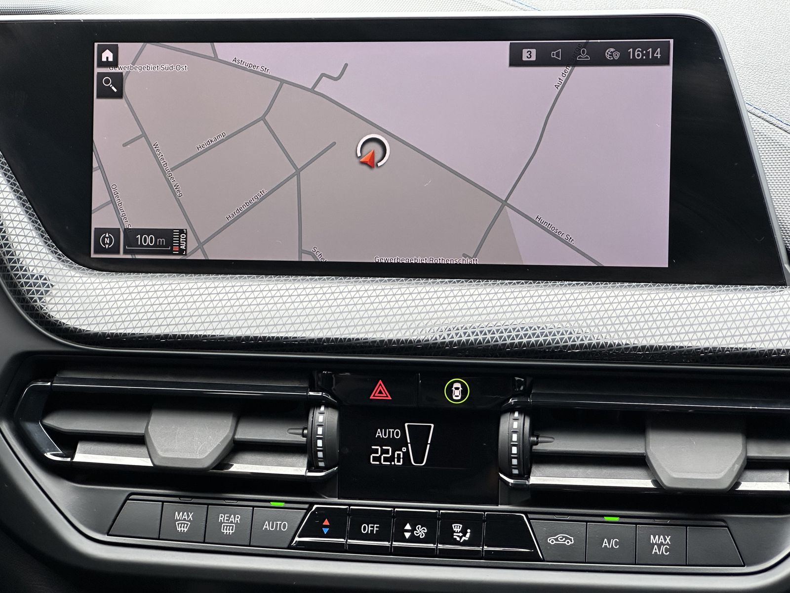 Fahrzeugabbildung BMW 118i 5-Türer M-Sport Aut. NAV+LED+HIFI+17ZOLL+PP