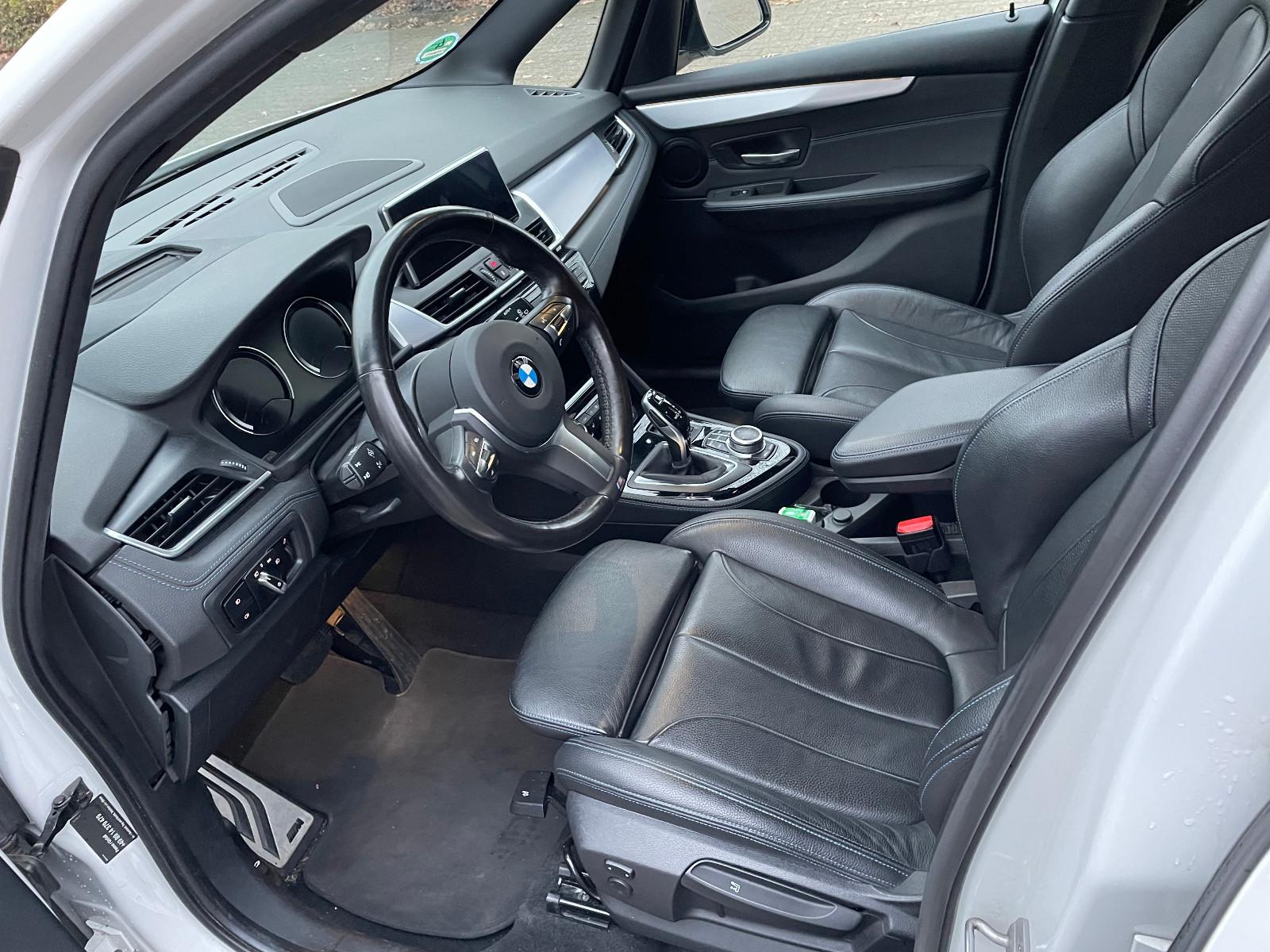 BMW 220 D Gran Tourer Aut  M-SPORT Business  V LEDER