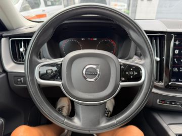 Volvo XC60 - 8