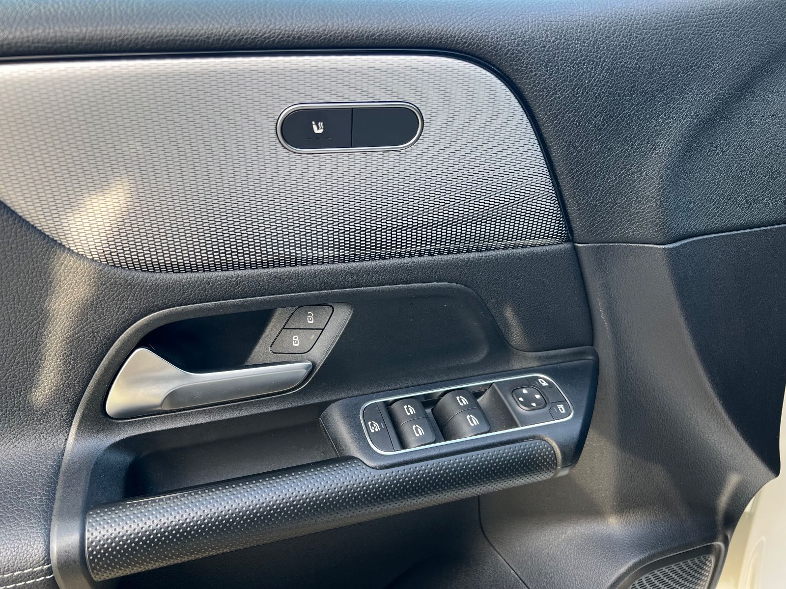 B 180 d *LED*84.000km*Automatik*Teilleder*Temp*