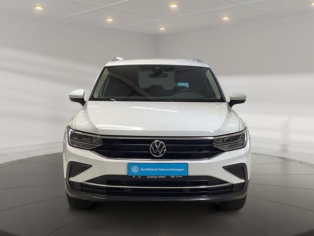 Tiguan Active 1,5 l 96 kW LED, Navi, ACC, FS beh