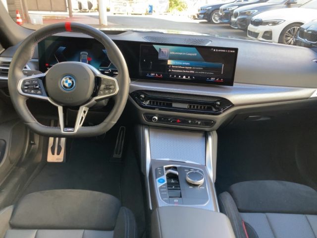 BMW i4 - Bild 8