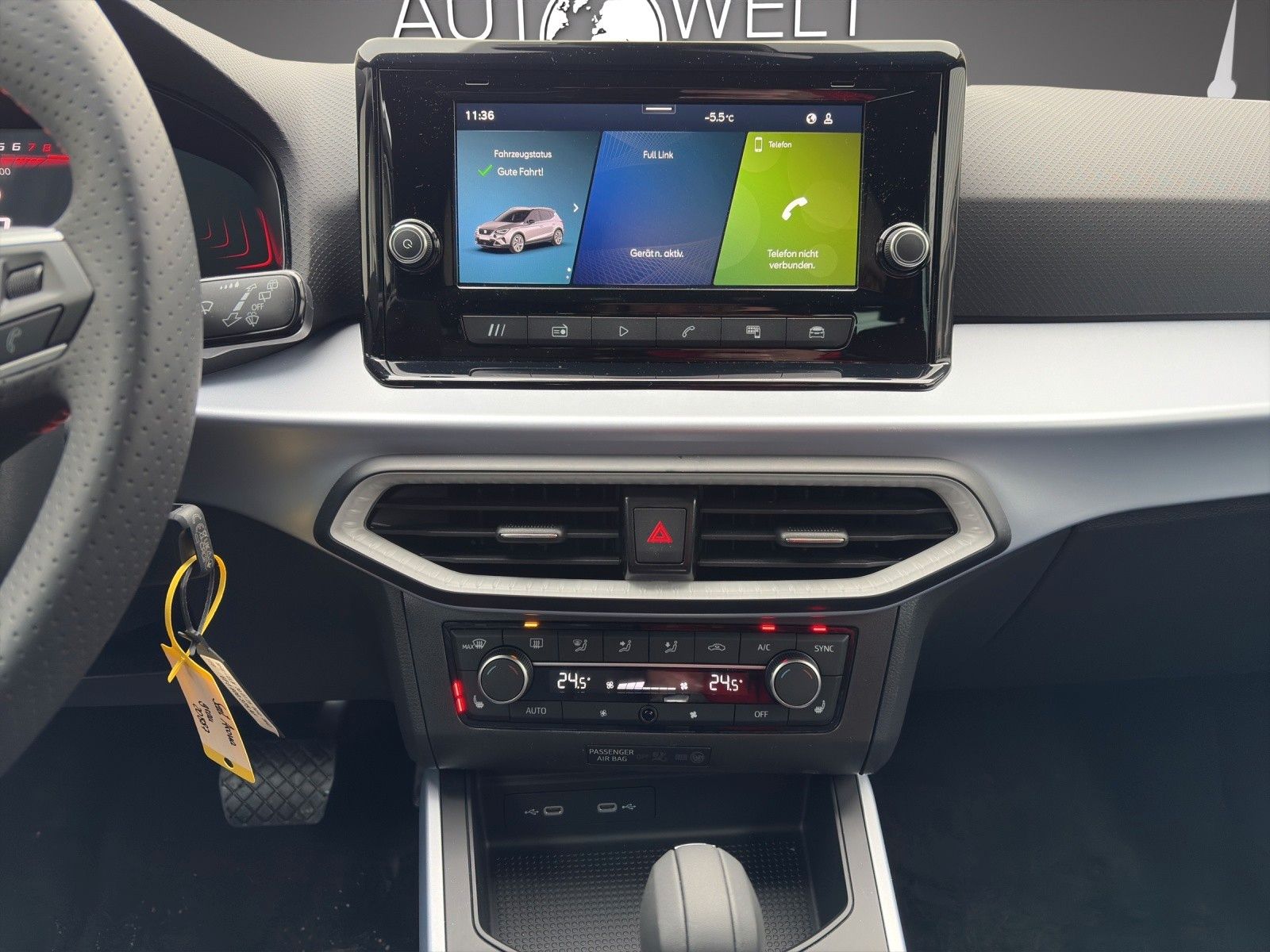 Fahrzeugabbildung SEAT Arona 1.0 TSI FR DSG ACC/SHZ/GJR/DAB/APPLE
