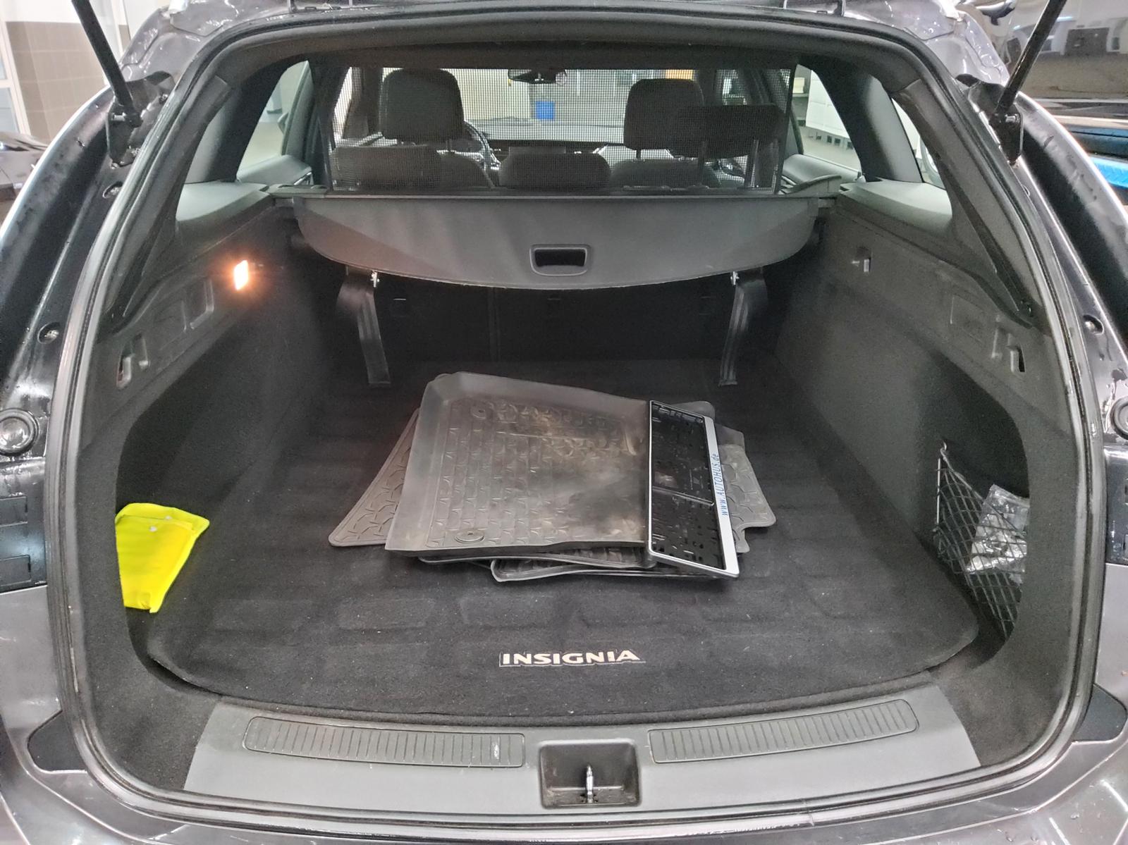Opel Insignia ST 2.0 D Elegance Navi LED DAB AHK