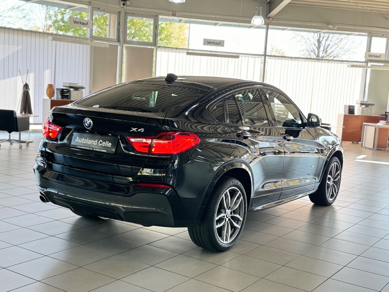 Fahrzeugabbildung BMW X4 xD20i M Sport Kamera Navi Xenon Komfort AHK