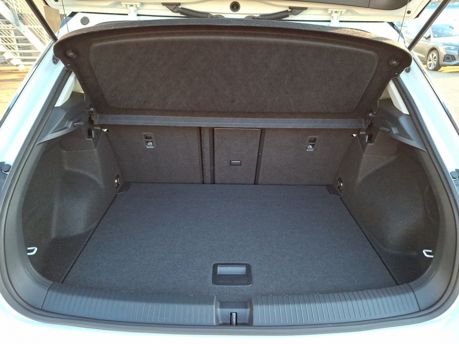 Volkswagen T-Roc - Bild 13