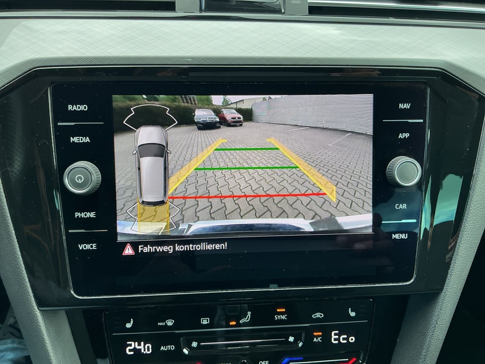 Volkswagen Passat Variant - Bild 18