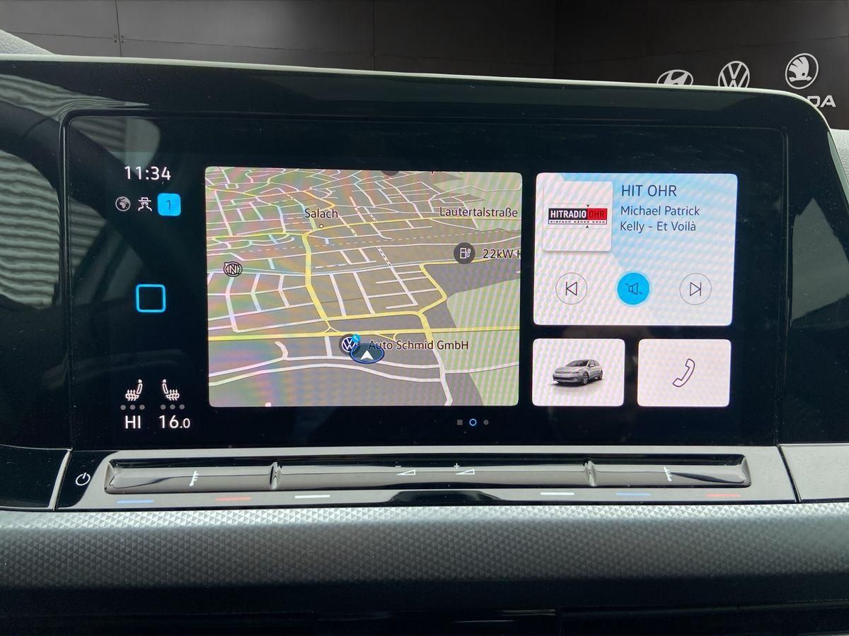 Golf VIII 1.5 TSI 6-Gang Matrix-LED StHz Panoram