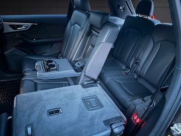 Audi Q7 - 12