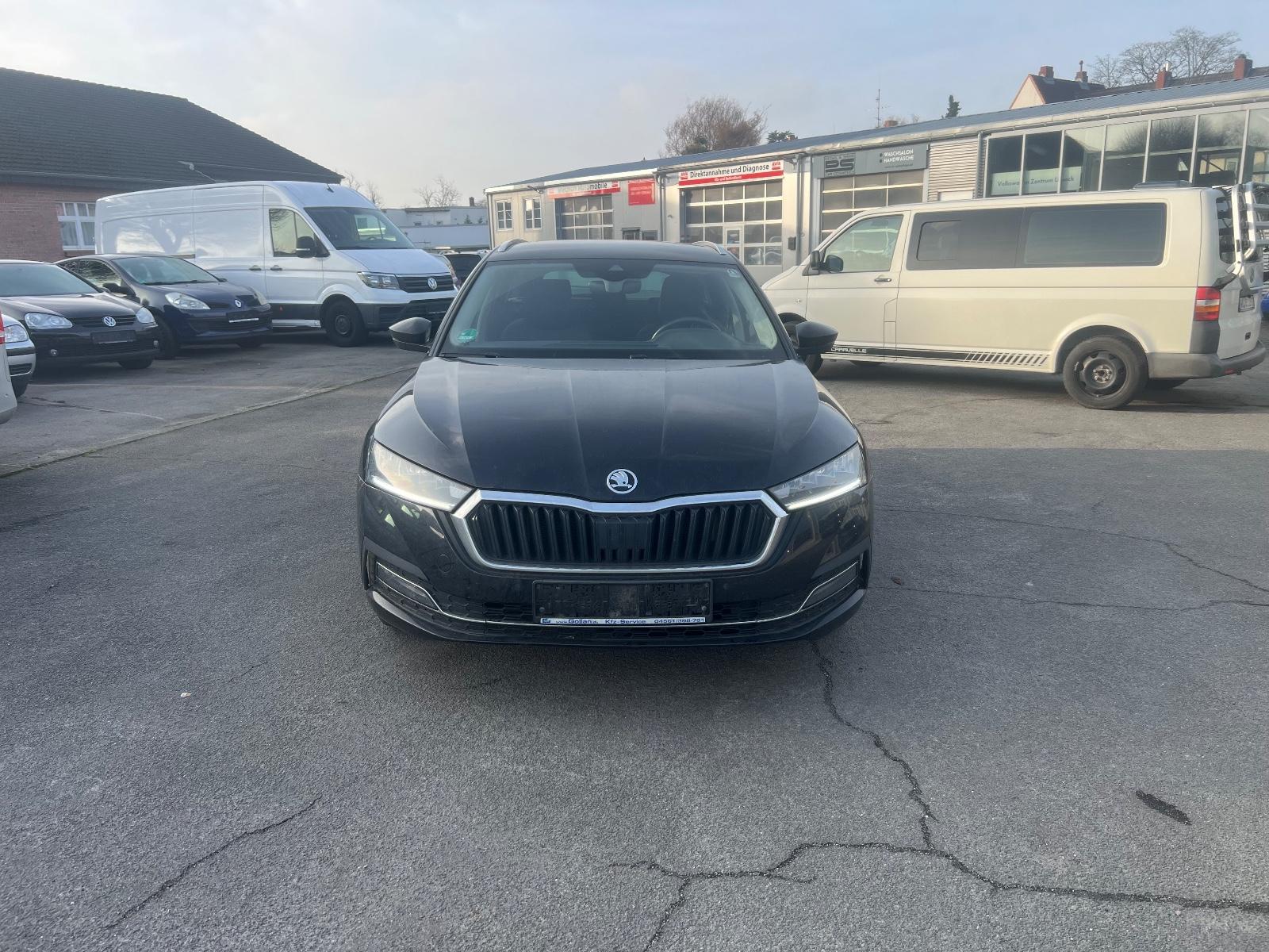 Skoda Octavia Combi First Edition