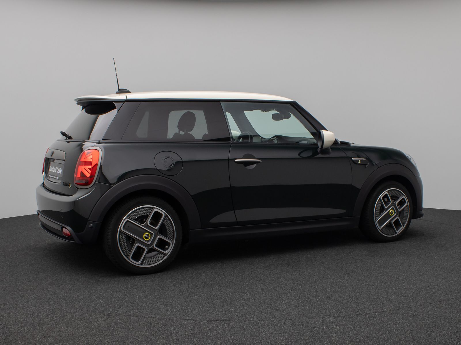 Fahrzeugabbildung MINI COOPER SE Resolute Edition PDC hinten LED Navi
