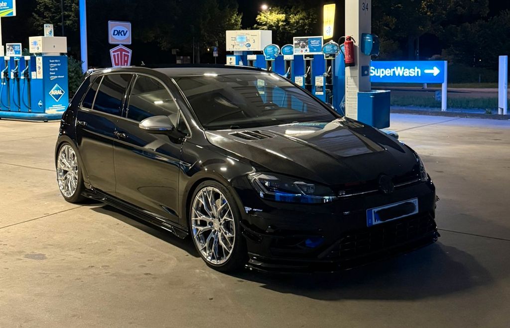 Image of Volkswagen Golf