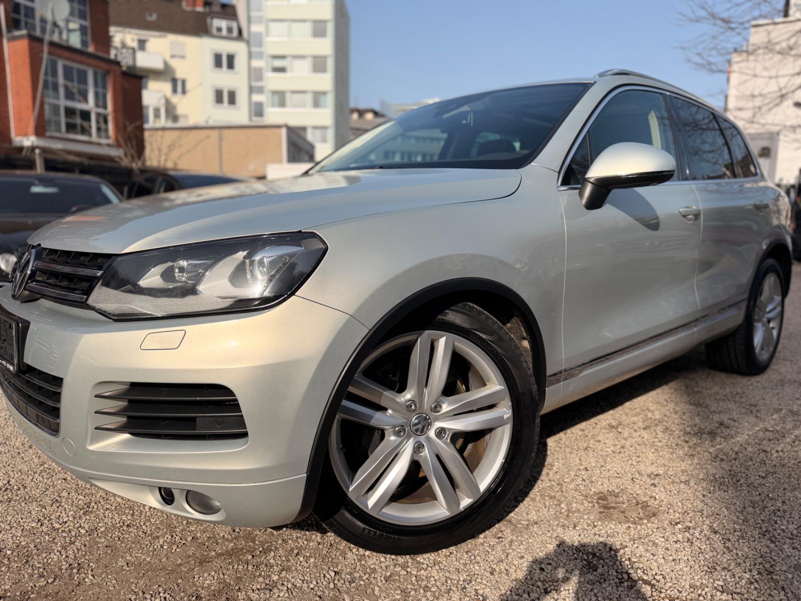 Volkswagen Touareg 4.2 V8 TDI*R-LINE*PANO/360°CAM/LUFT*VOLL