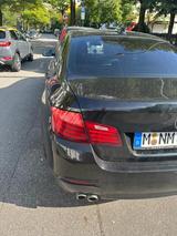 BMW 518d -Limousine - schwarze BMW 518
