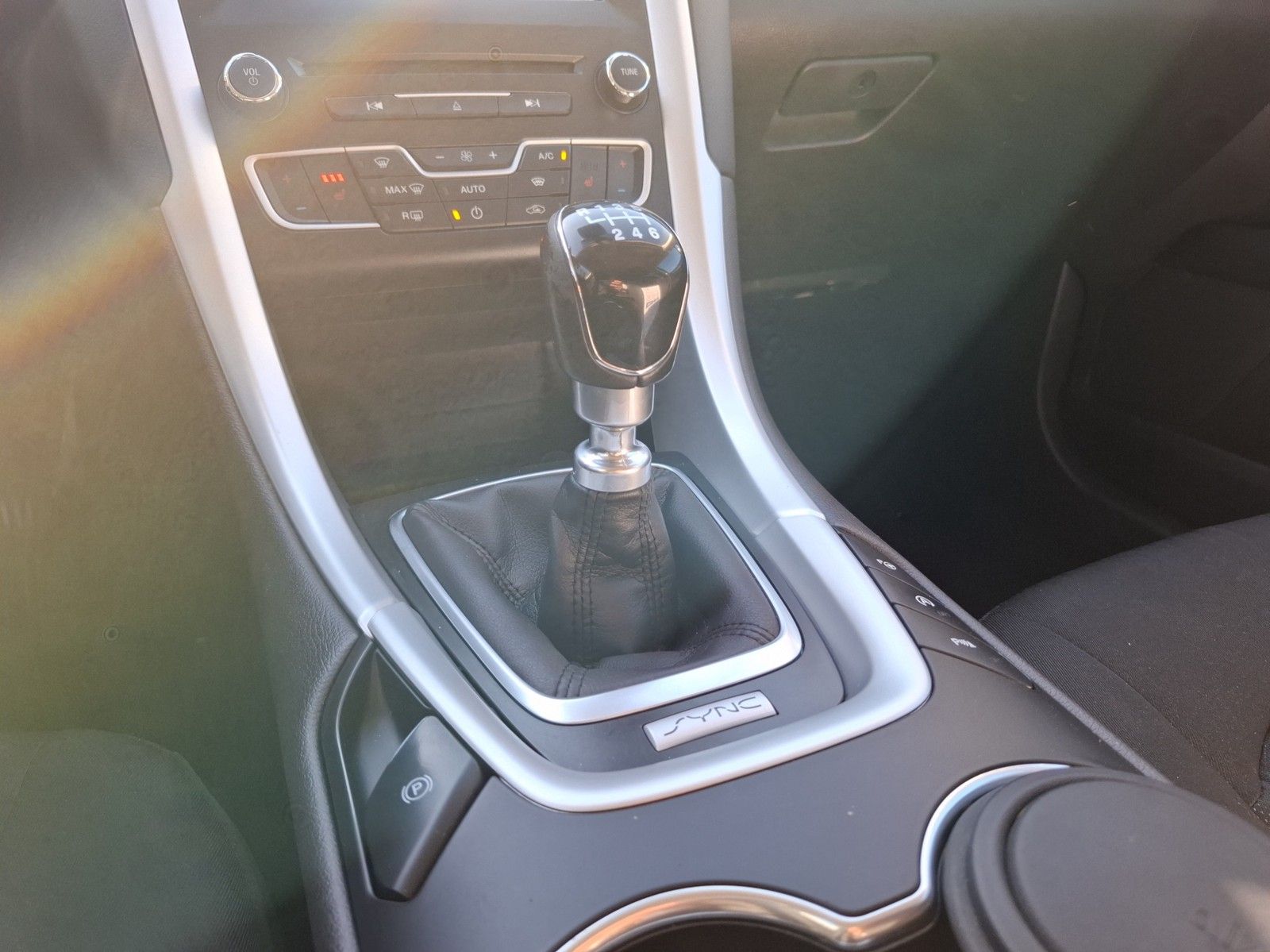 FORD Mondeo 1.5 Turnier Business Edition / KLIMA / NA - Image 14