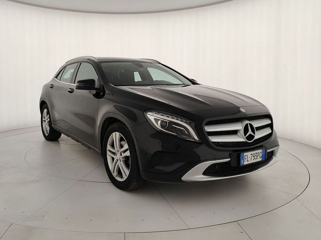 Mercedes-Benz GLA GLA 200 d Business