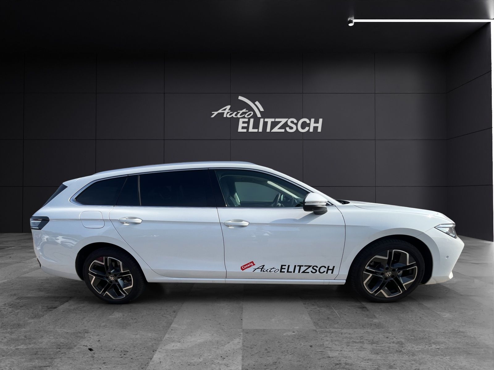 Fahrzeugabbildung Volkswagen Passat 2.0 TDI Elegance DSG LED ACC 18" AHK Lede