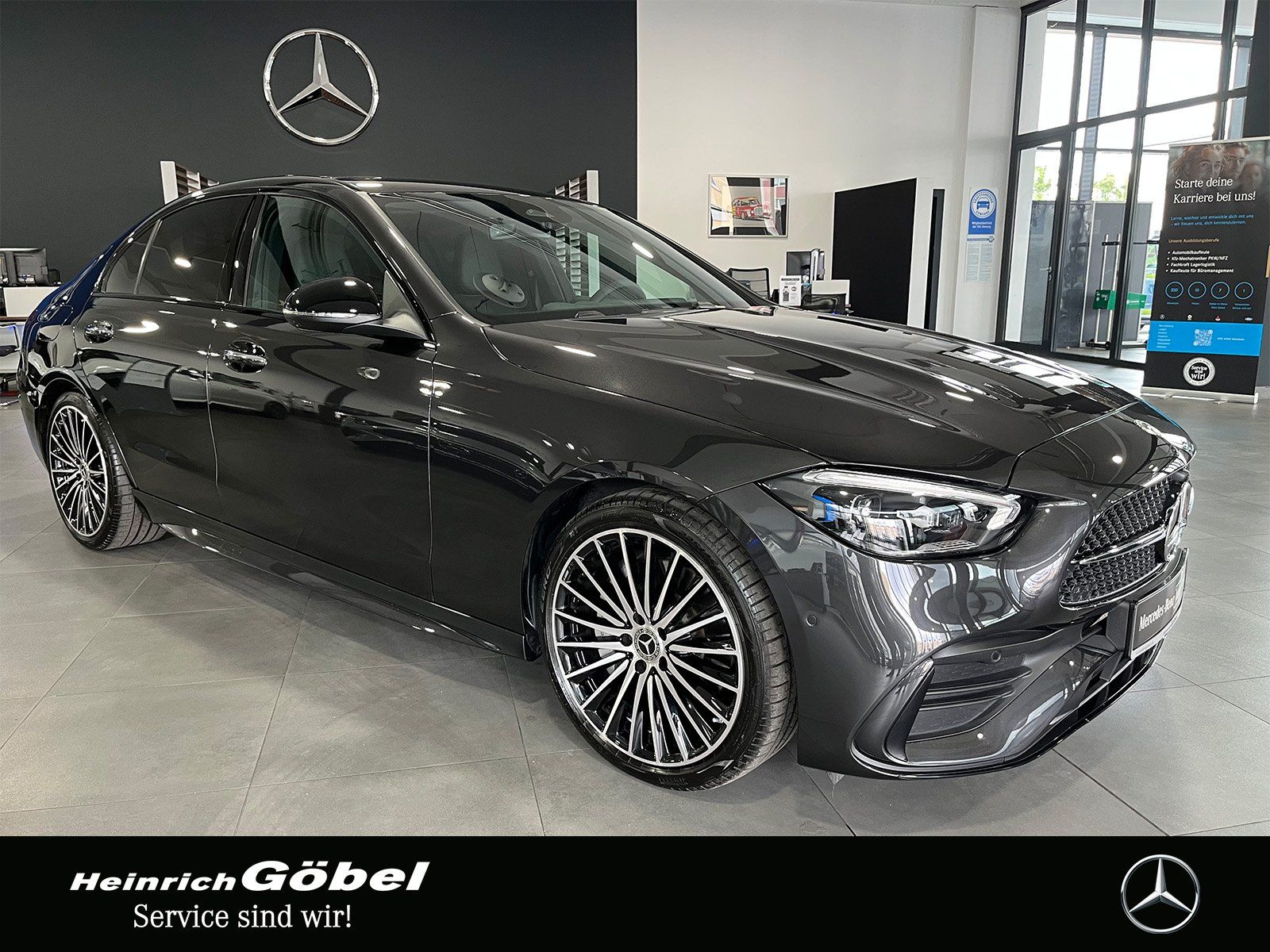 Fahrzeugabbildung Mercedes-Benz C 180 AMG LINE PREMIUM+NIGHTPAKE+19"VIELSPEICHEN