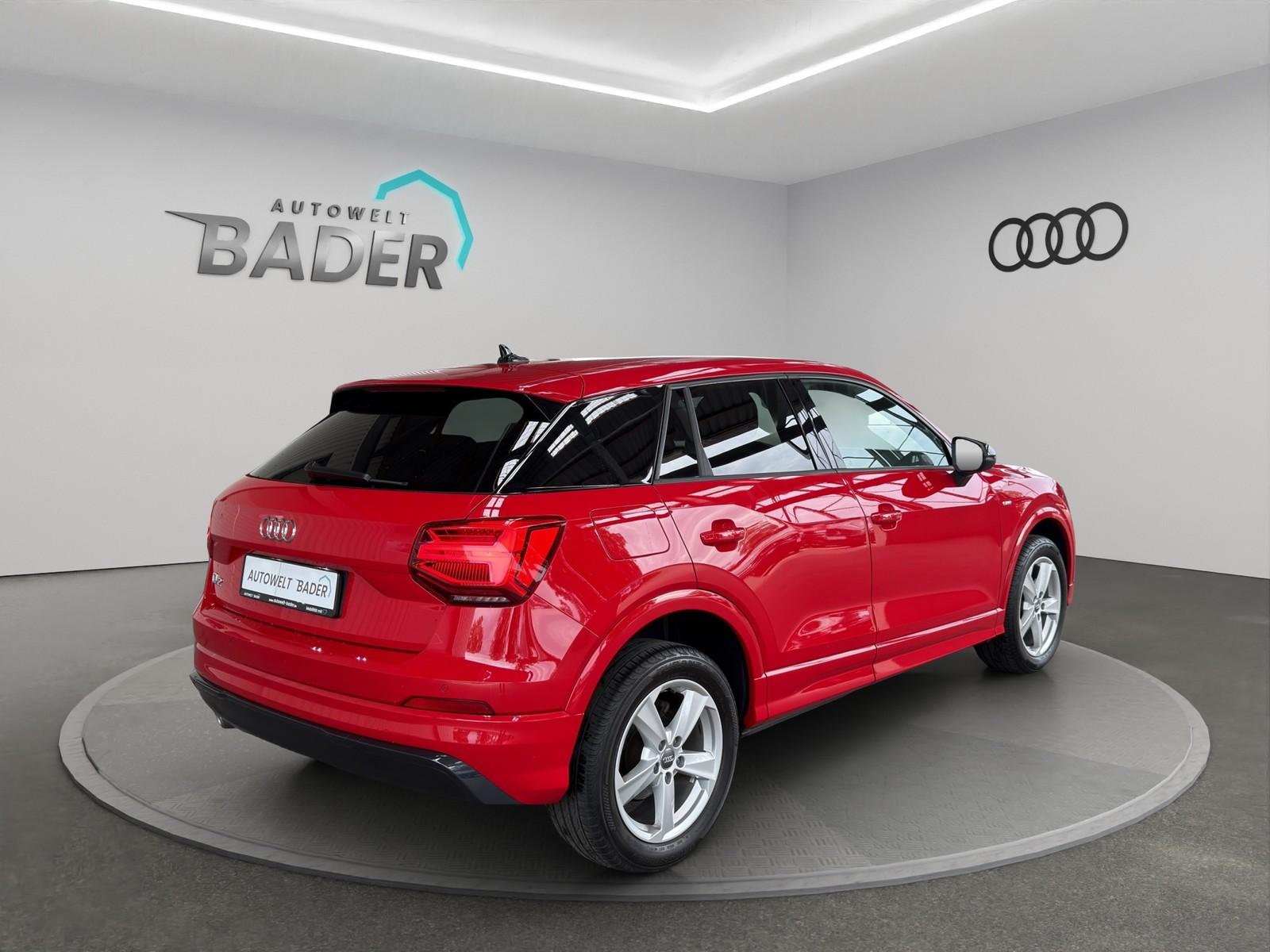 Audi Q2 30 TDI sport LED AHK Shz