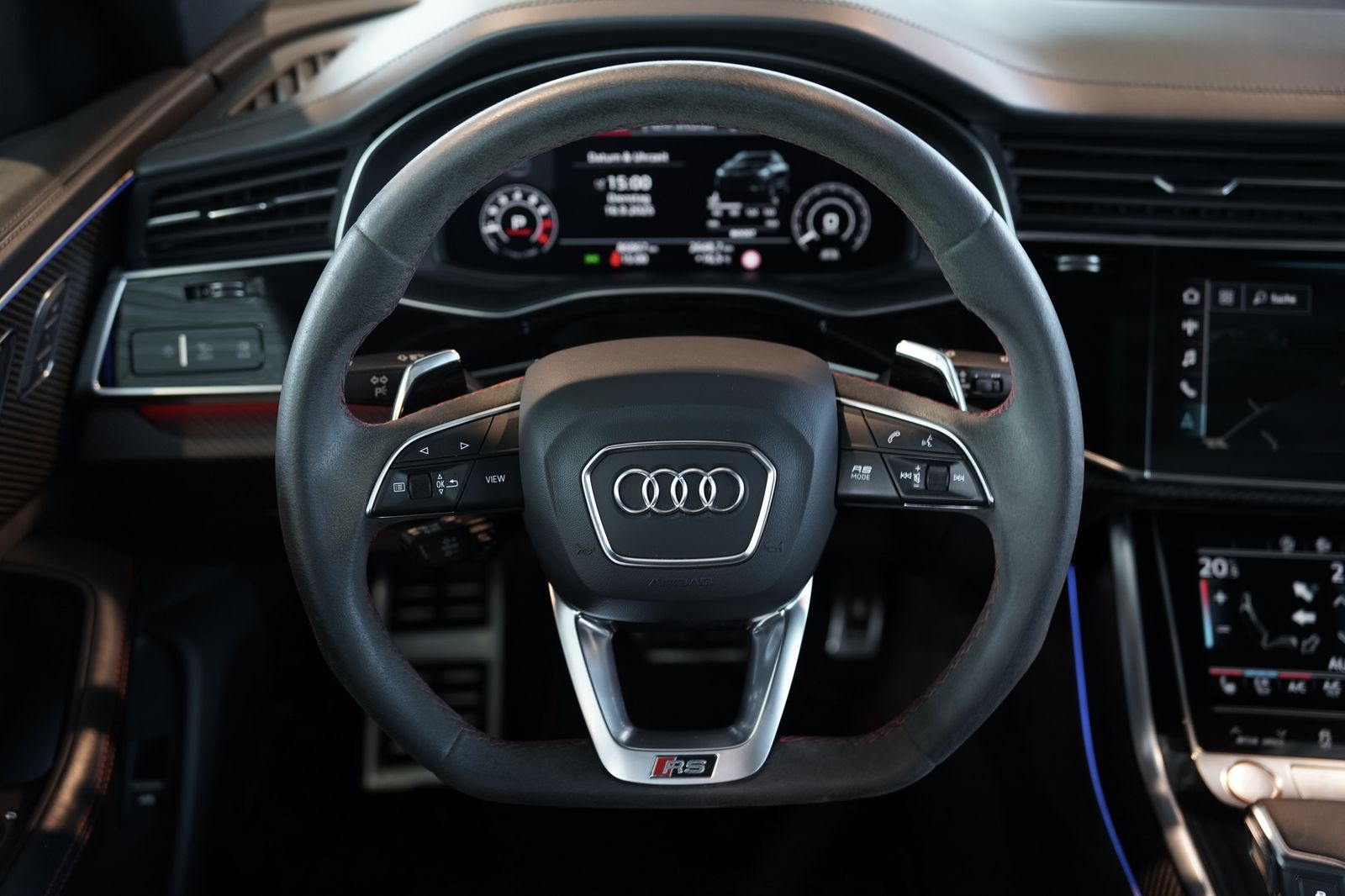 Audi Rsq8