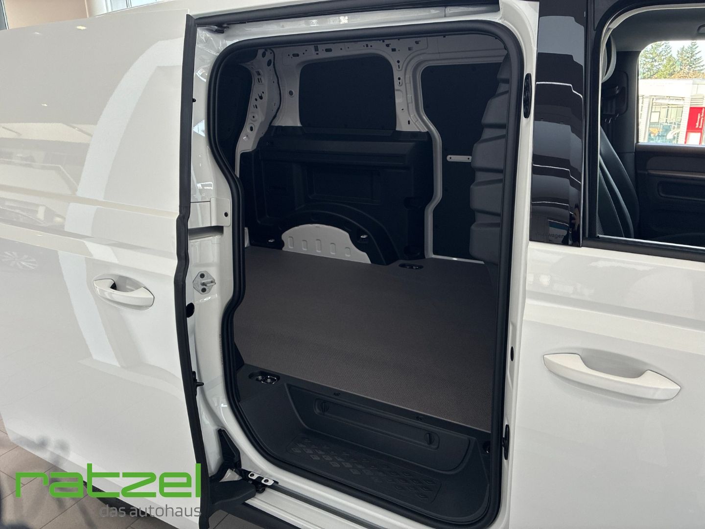 Fahrzeugabbildung Volkswagen ID. Buzz Cargo 210 kW Pro AHK+Navi+LED+Hecktüren