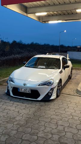 Toyota GT86 (TÜV 10/26)