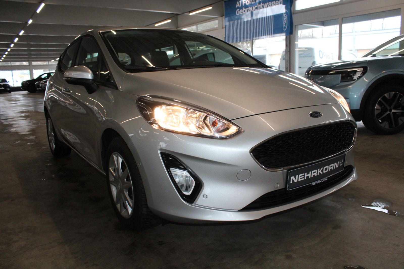 Fahrzeugabbildung Ford Fiesta Cool & Connect 5-T CAM PDC KLIMA WinterP.