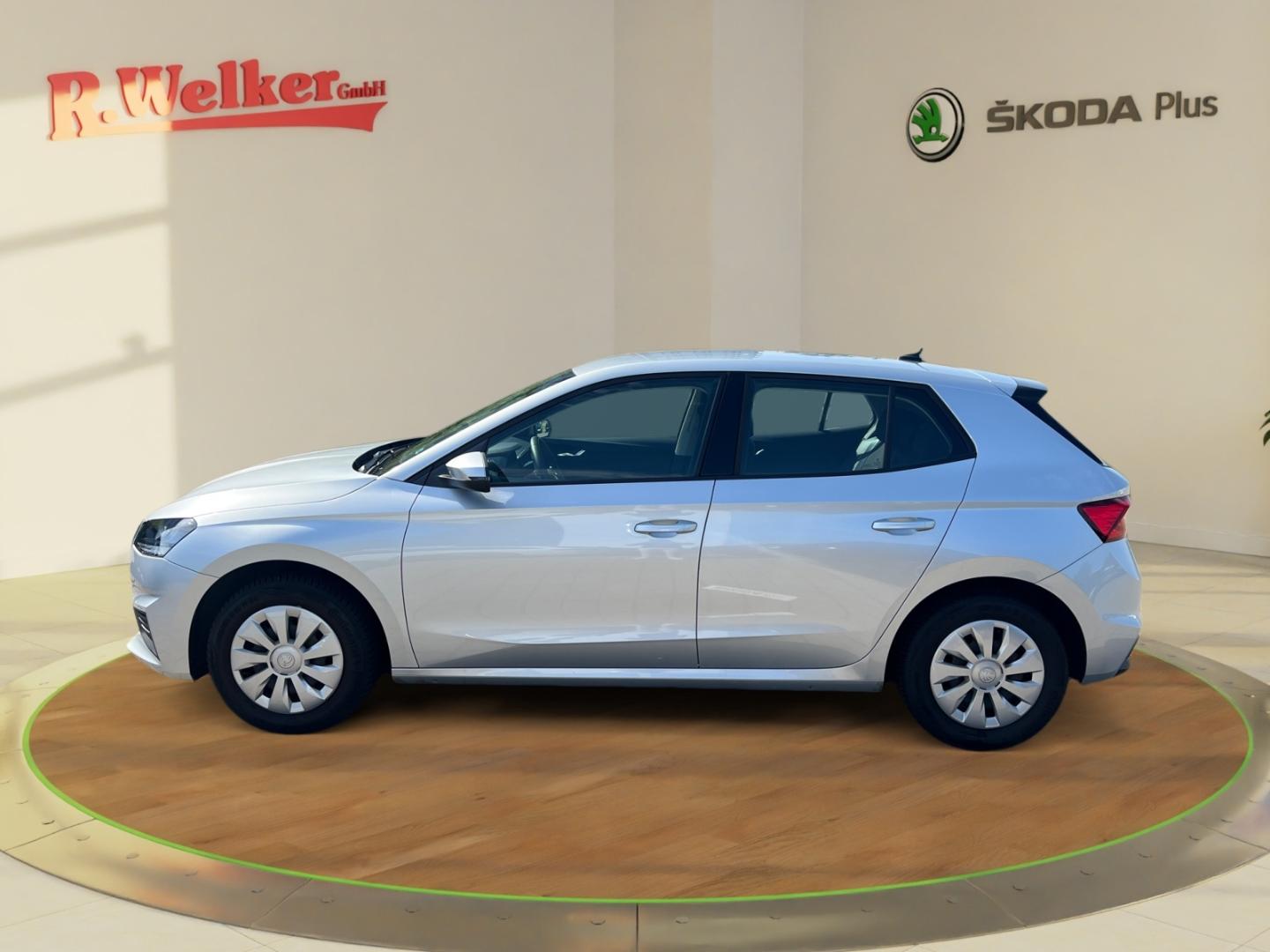 Skoda Fabia Ambition 1.0 TSI''Lane Assist''Infotainmen