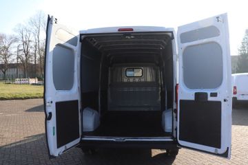 Fotografie des Opel Movano 2.2 D L3H2 Edition