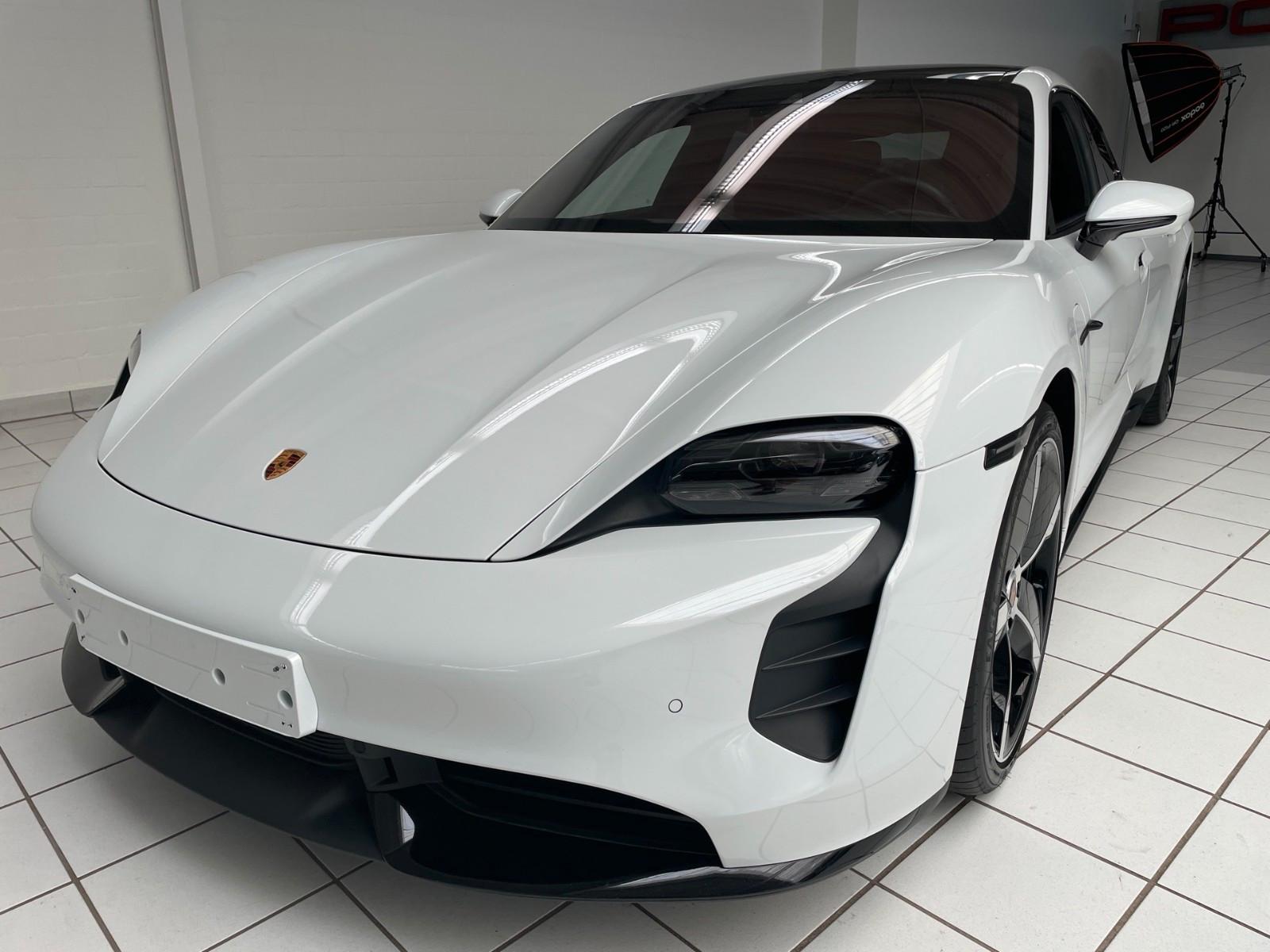 Porsche Taycan Turbo Pano Matrix PDLS+