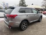 Mitsubishi Outlander Diamant Edition 2WD - Mitsubishi Outlander mit Benzin-Antrieb: Allradantrieb
