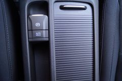 HYUNDAI i30 1.0 T-GDI NAVI-KAMERA-LED-TEMPOMAT-SHZG-2xPD