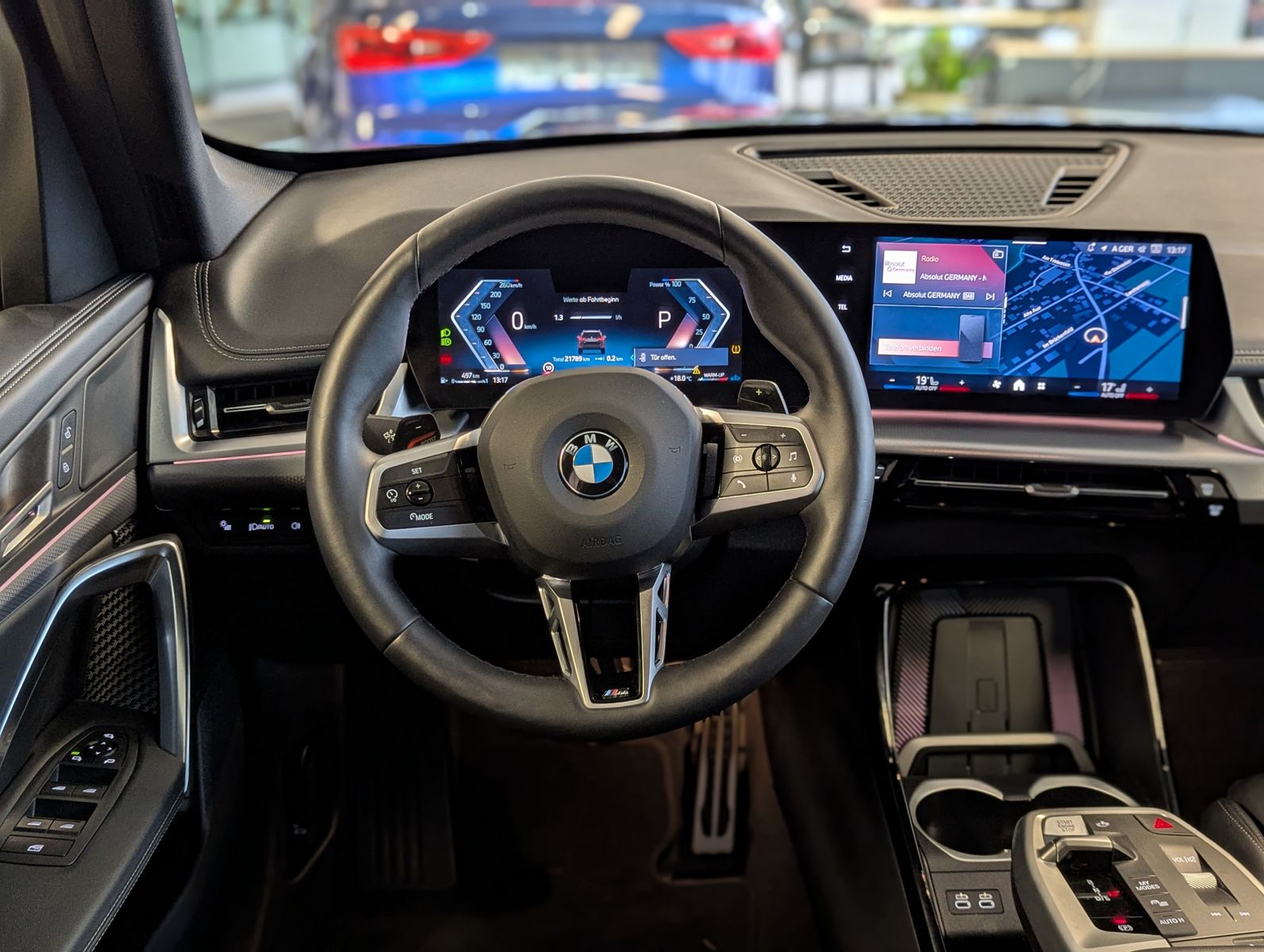 BMW X1 18 d M-Sport Pano Premium-Travel-Paket AHK - Image 20