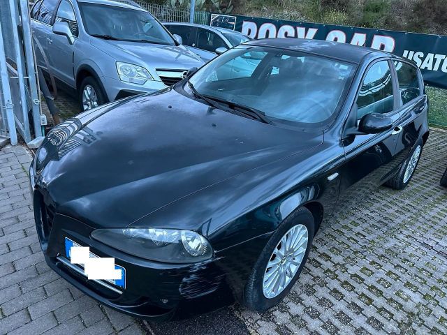 Alfa Romeo 147 1.6 16V TS (105) 5 porte Distinct