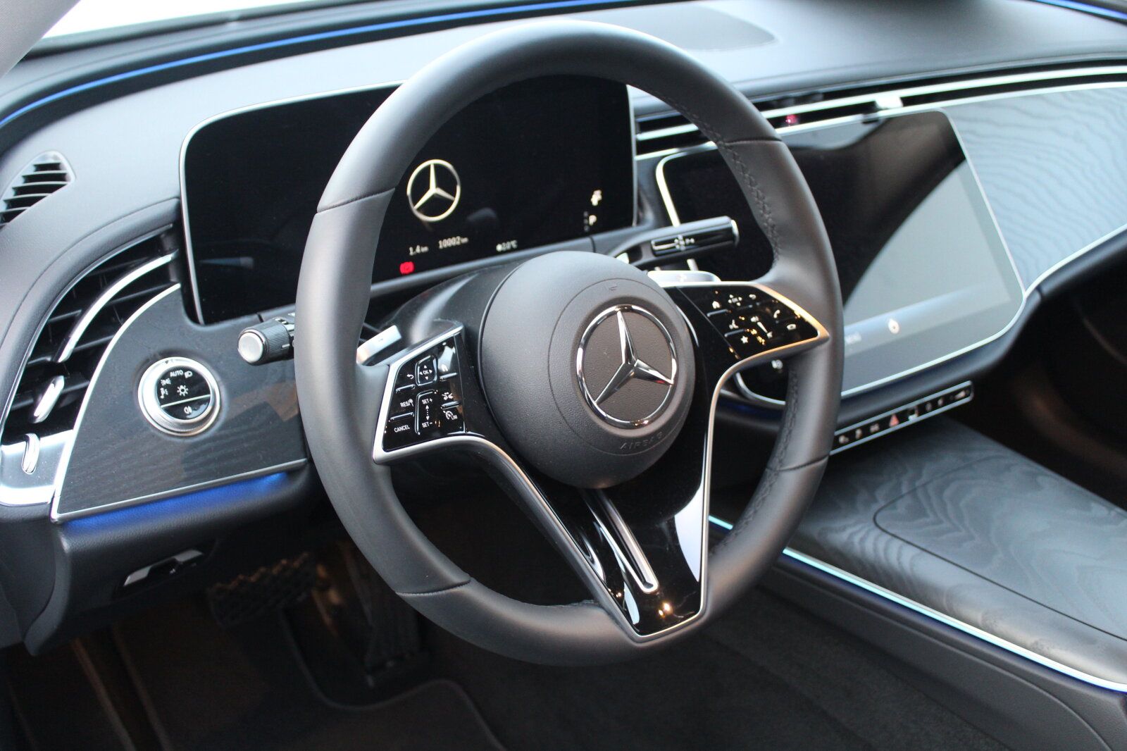 Mercedes-Benz E 300 T e Avantgarde AHK+360KAMERA+DIGITAL-LIGHT foto 12