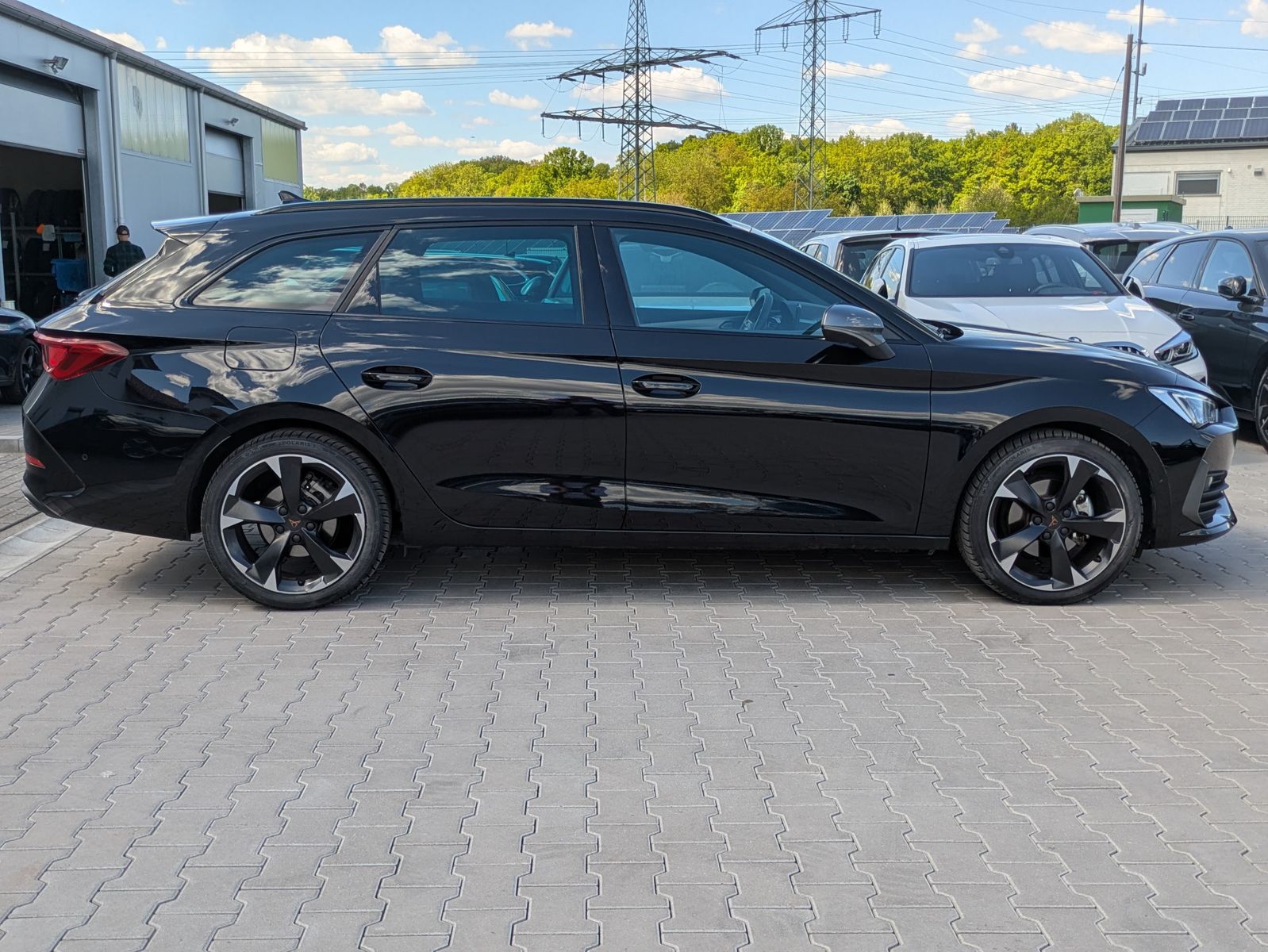 Fahrzeugabbildung CUPRA Leon 1.5 eTSI DSG MATRIX-LED*ACC*APP*KAMERA*18"