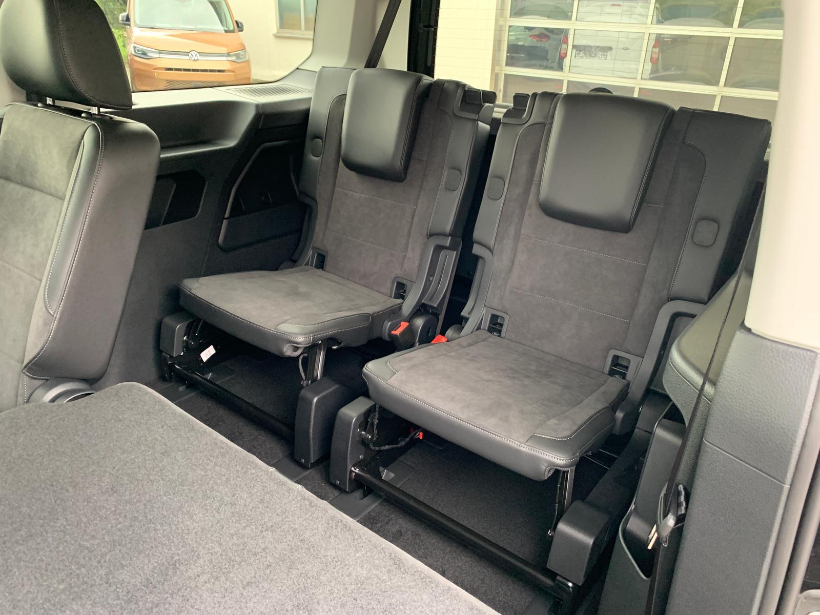 Volkswagen Caddy Maxi Style AHK Navi AppConnect Side+Lane+T