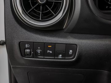 Hyundai Kona Trend Elektro 2WD Kamera KRELL Navi LED