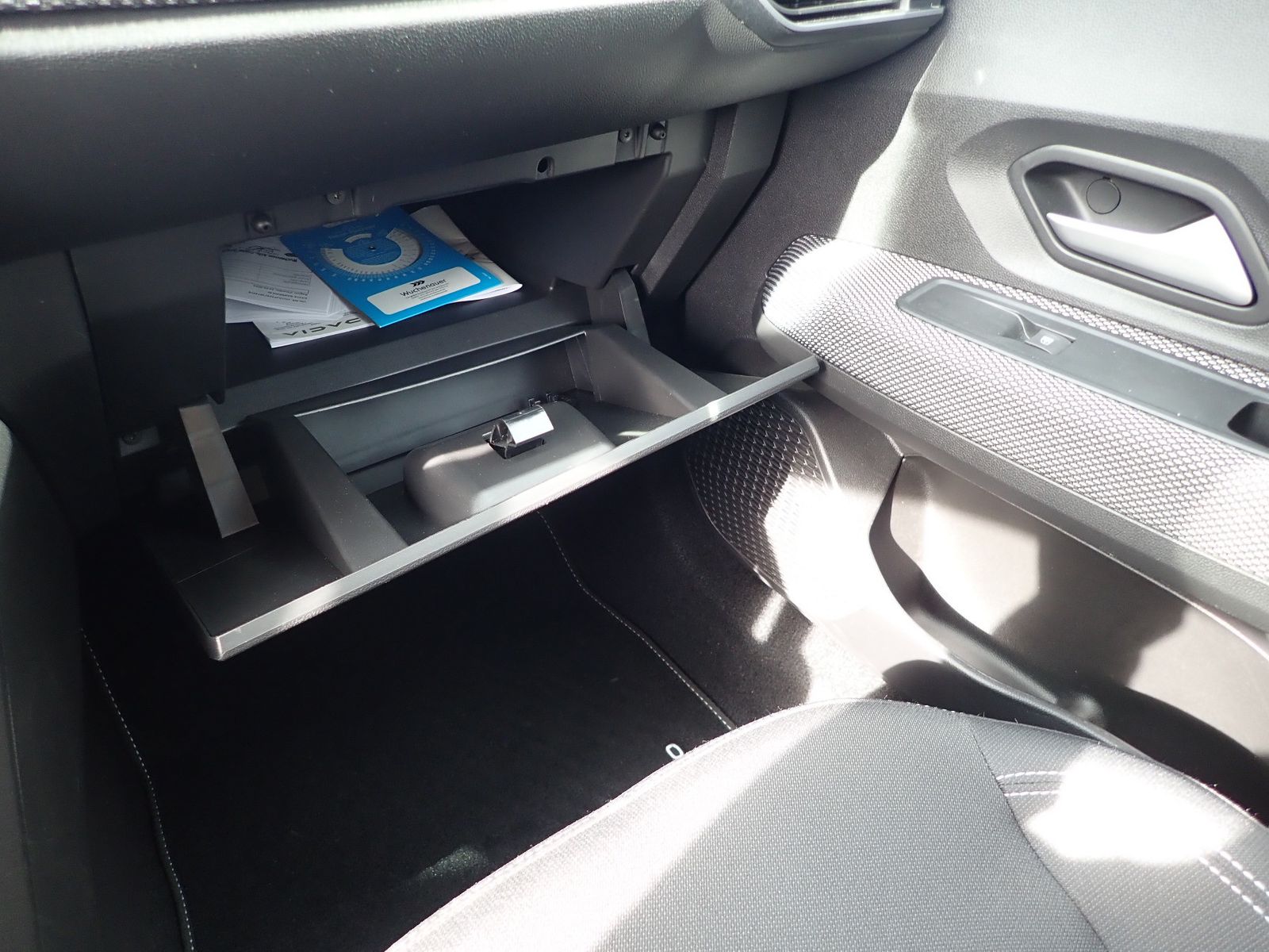 Fahrzeugabbildung Dacia Sandero Journey TCe 90 CVT