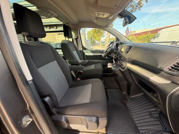 Peugeot Traveller - 11