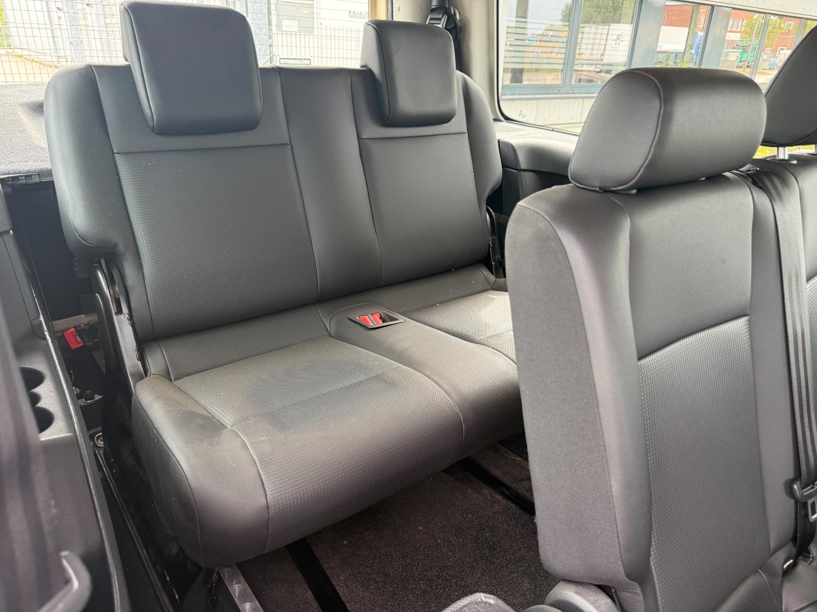 Volkswagen Caddy Maxi-7 Sitze-Rollstuhl-COC-TÜV-TOP
