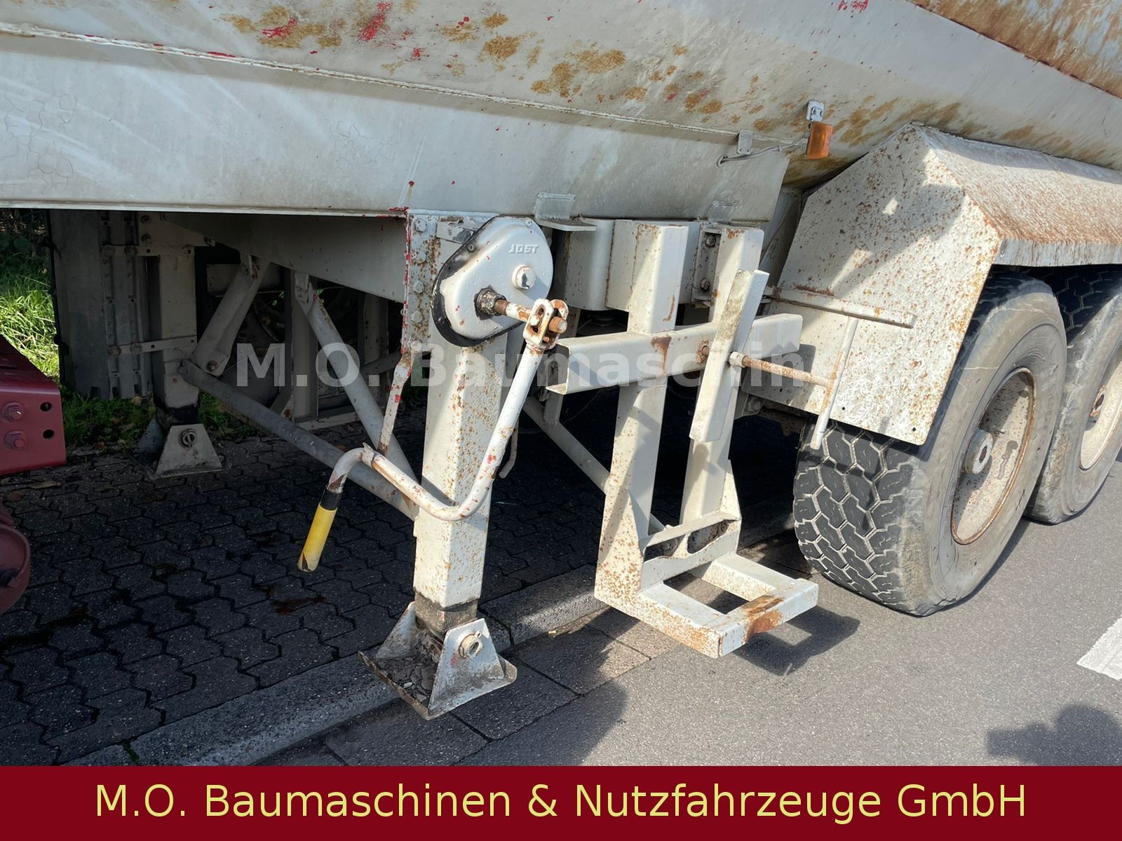 Fahrzeugabbildung Kaiser S 330 / 2 Achser / Blatt / Plane