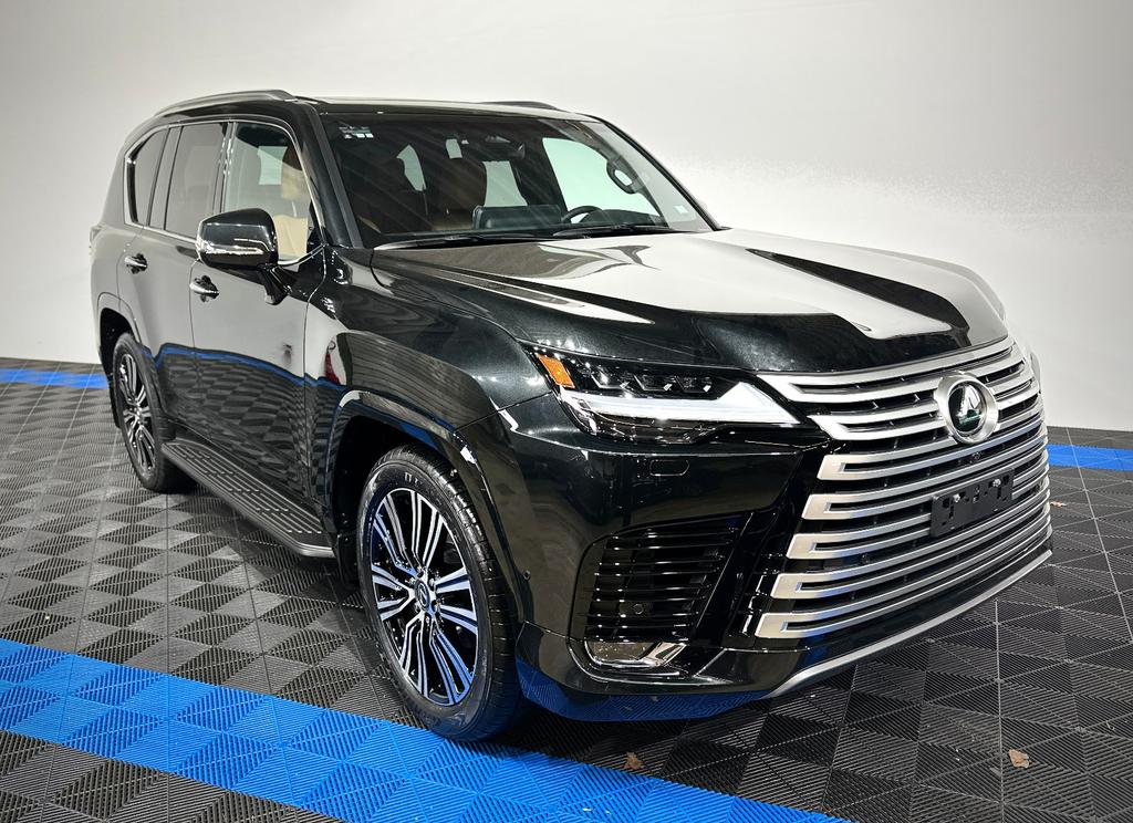 Lexus LX 700