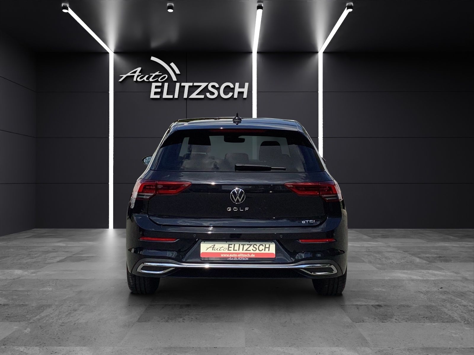 Fahrzeugabbildung Volkswagen Golf VIII eTSI Active DSG LED AHK Navi AID ACC P
