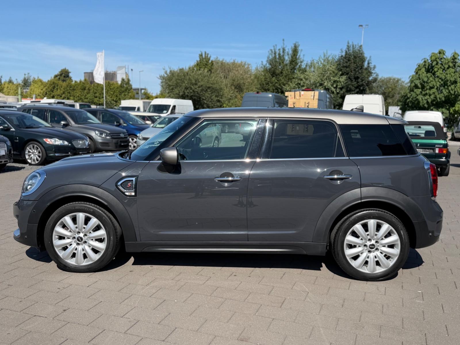 MINI Countryman S*LED*NAV*PANO*LEDER*AHK*2.HAND*TOP*