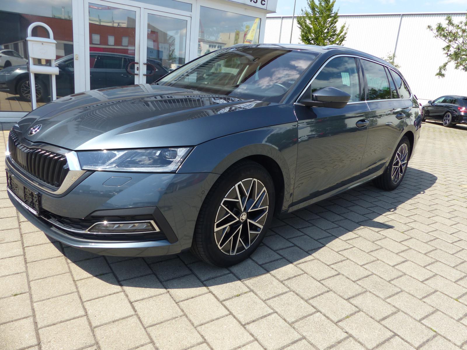 Skoda Octavia Combi First Edition*LEDER*LED*Navi*PDC*
