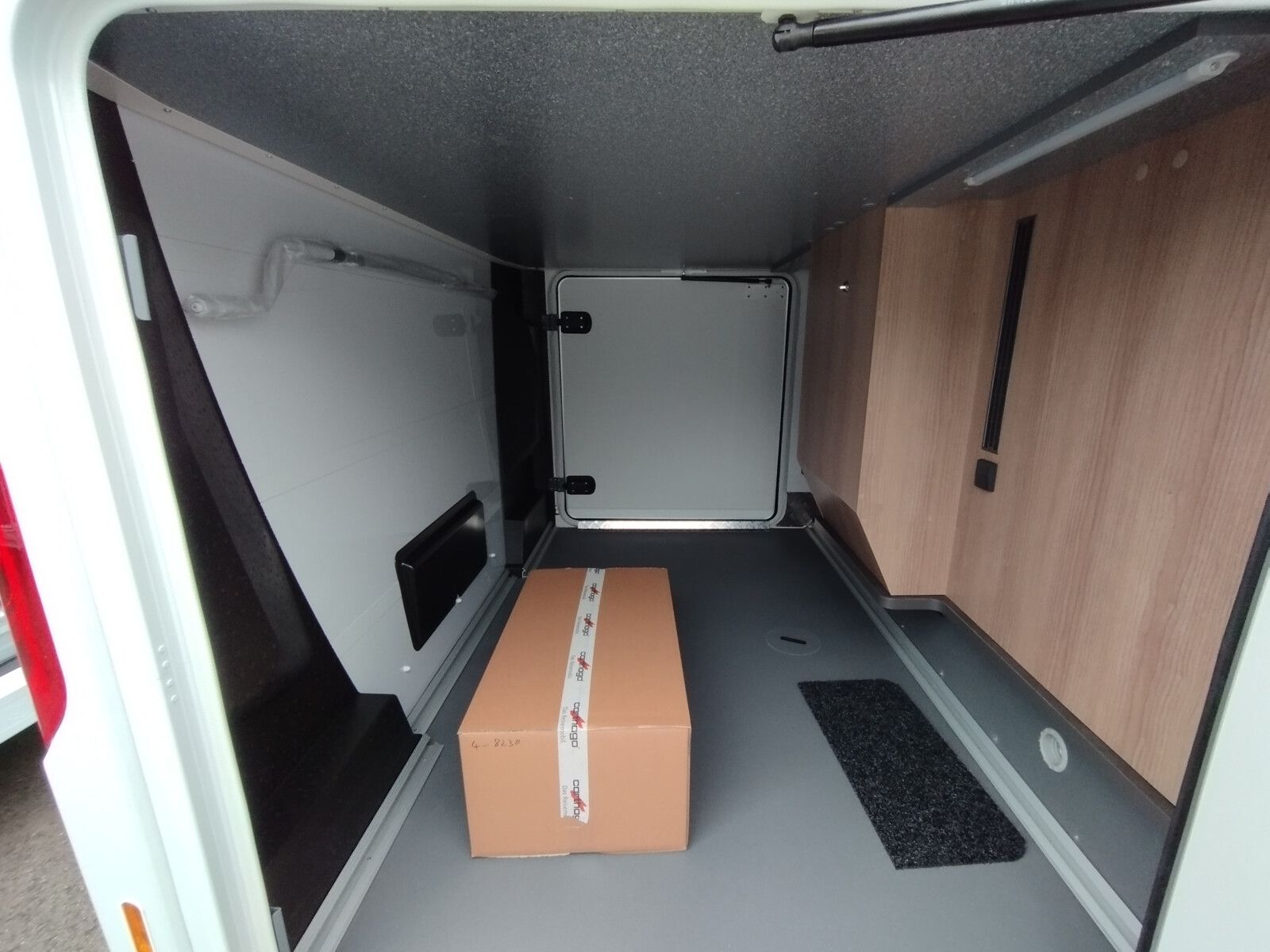 Fahrzeugabbildung Malibu T 490 RB LE comfort Mercedes,Distronic,LED,Autom