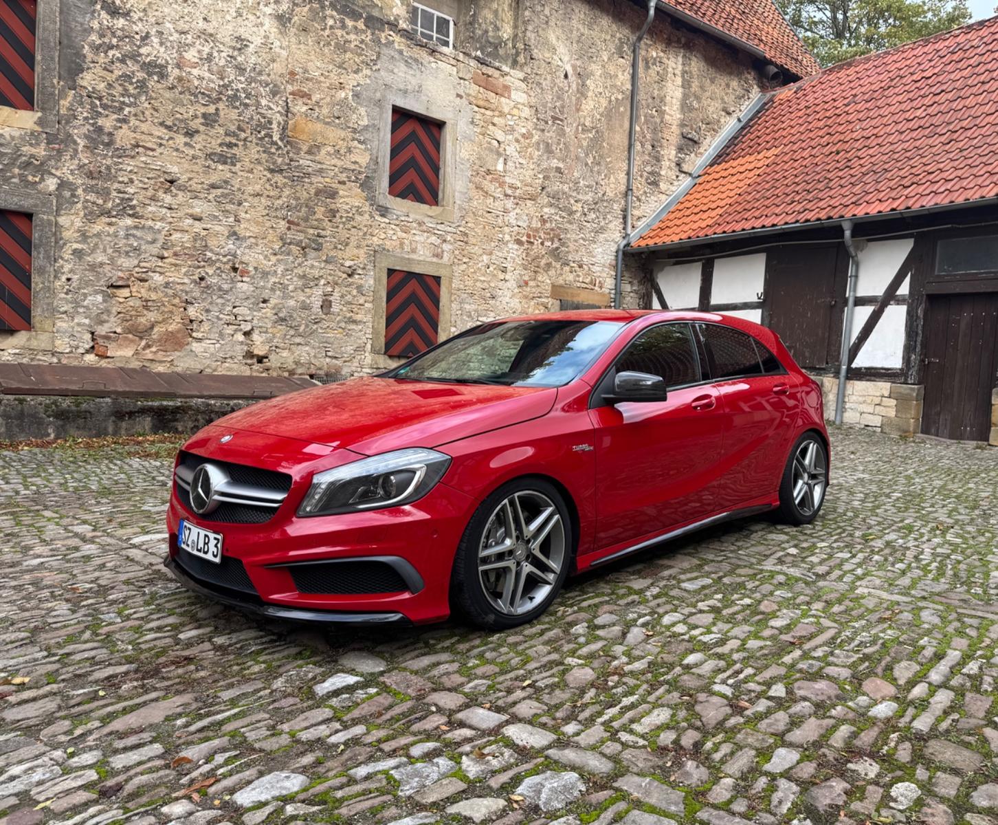 Mercedes-Benz A 45 AMG