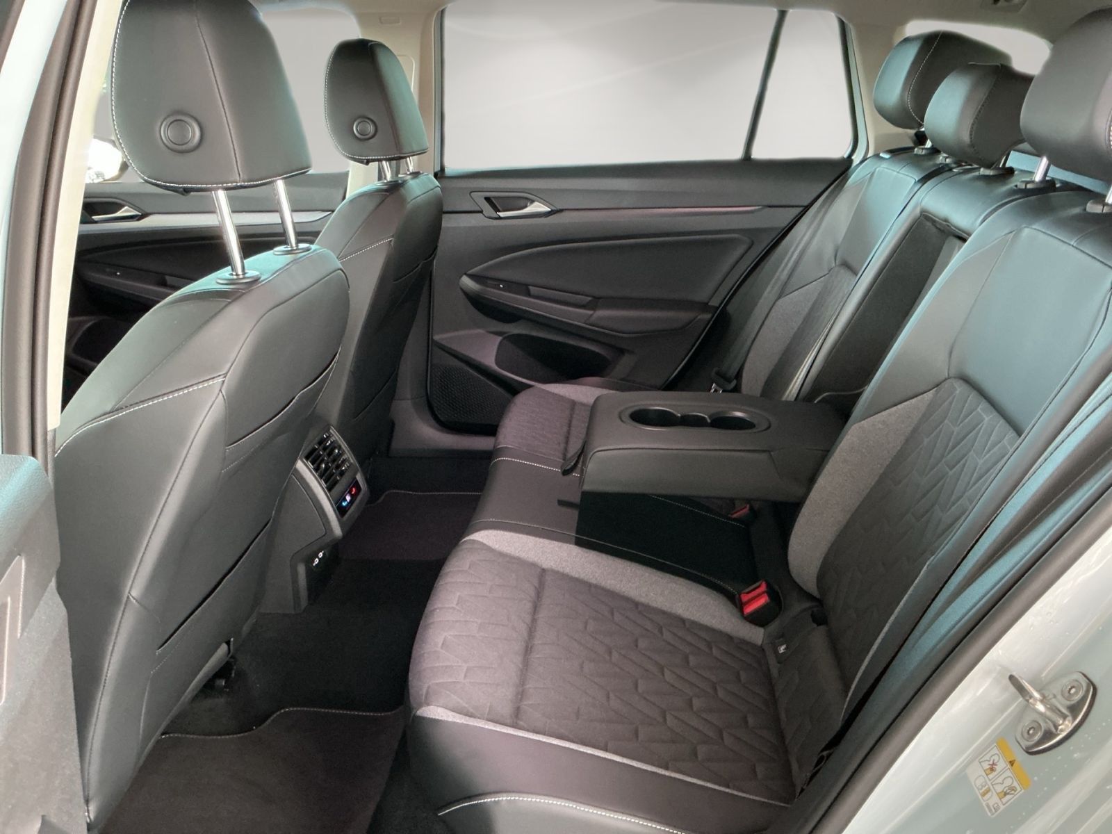 Volkswagen Golf - Bild 12