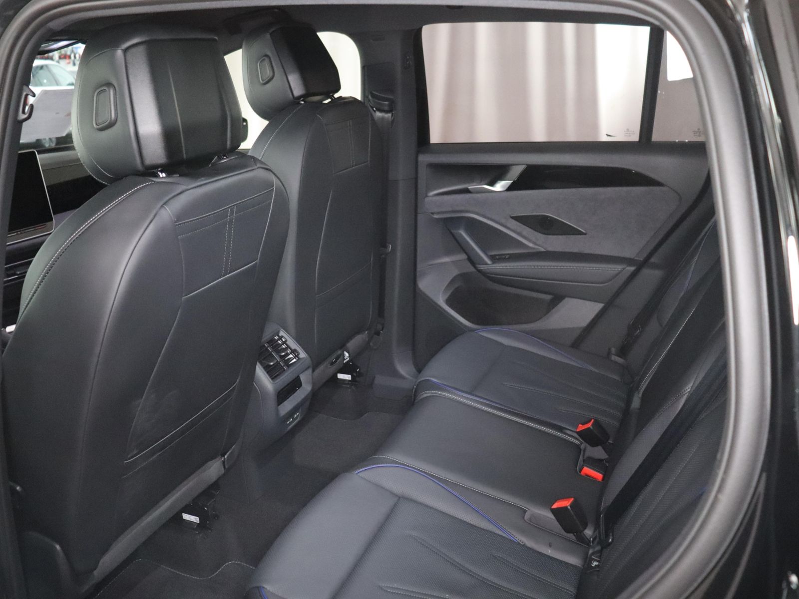 Volkswagen Tiguan - Bild 12